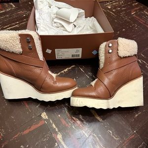COACH KENNA British tan leather shearling wedge booties 9.5